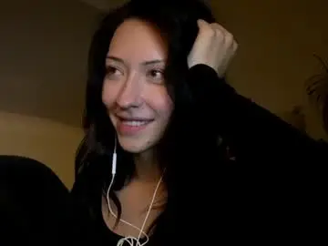 Laurelimaino  live sex cam