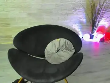 Natashanoirr  live sex cam