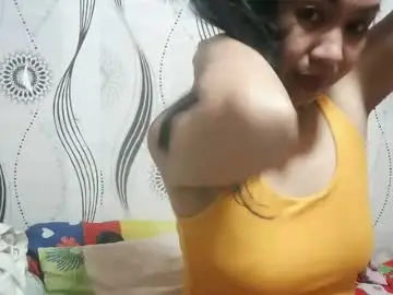 Simplyvine  live sex cam