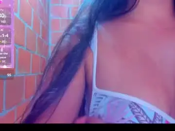 Sweet_and_hot_alaia  live sex cam