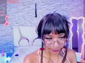 Yenn_tay  live sex cam