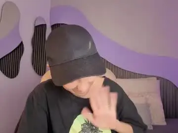 Hot_little_bunny  live sex cam