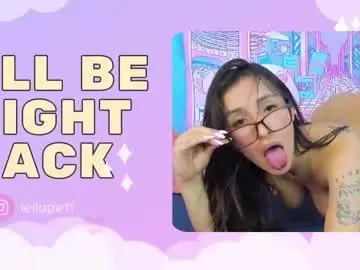 Leila_petitee  live sex cam