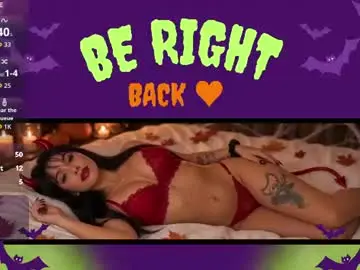 Leila_petitee  live sex cam