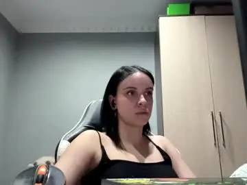 Lynettawiseman  live sex cam