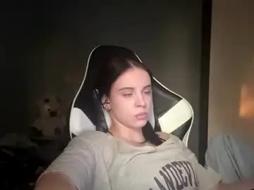 Lynettawiseman  live sex cam