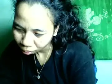 Mirah881  live sex cam