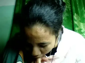 Mirah881  live sex cam
