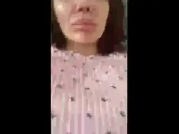 Misslovexq  live sex cam