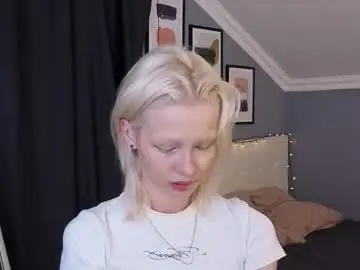 Nina_menik  live sex cam