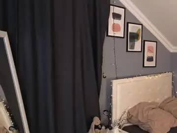 Nina_menik  live sex cam