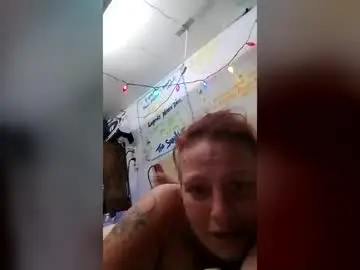 Queenbitch09  live sex cam