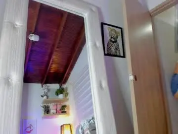 Sara_madrid_  live sex cam