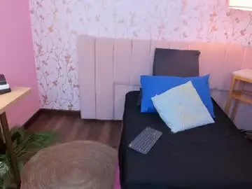 Taylor_bennet  live sex cam