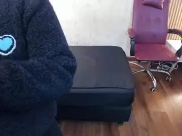 Taylor_bennet  live sex cam
