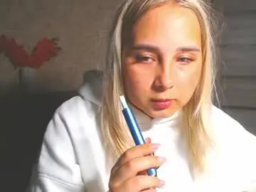 Vikiwaitingforyou  live sex cam