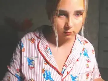 Vikiwaitingforyou  live sex cam