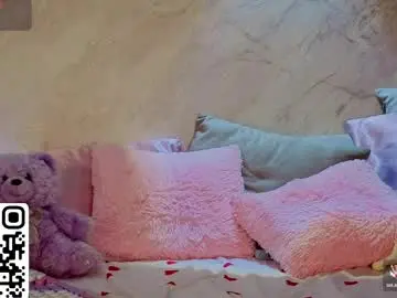 Bella_stewartt  live sex cam