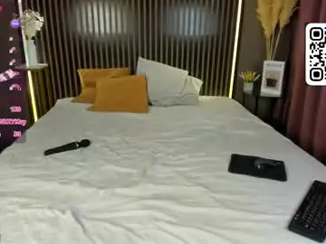 Bella_stewartt  live sex cam