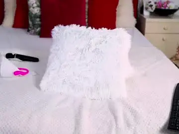 Chloecheryy  live sex cam