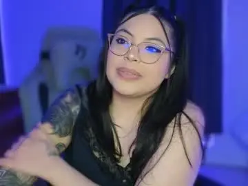 Drizzypeach602  live sex cam