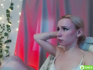 Lavinell  live sex cam