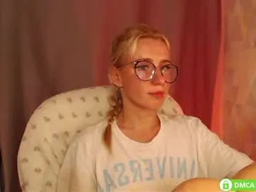Lavinell  live sex cam