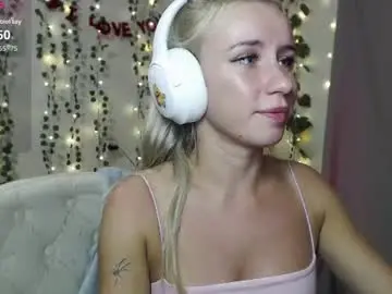Lavinell  live sex cam