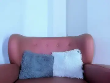 Maddy__bigboobss  live sex cam