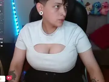 Maylyy_kan  live sex cam