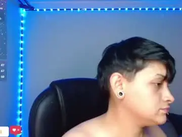 Maylyy_kan  live sex cam