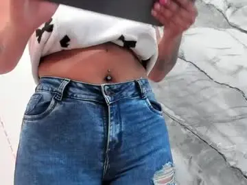 Nikitaa20  live sex cam