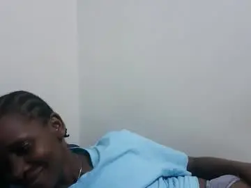 Prettynana2  live sex cam