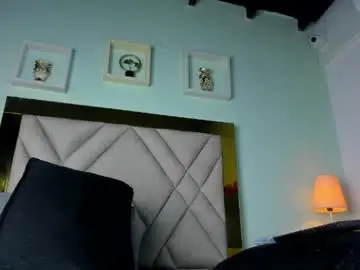 Sabrina_xoxos  live sex cam