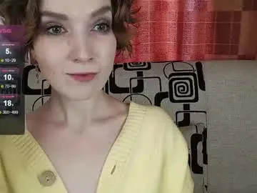 Tinawincee  live sex cam