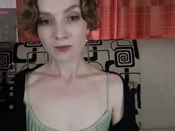 Tinawincee  live sex cam
