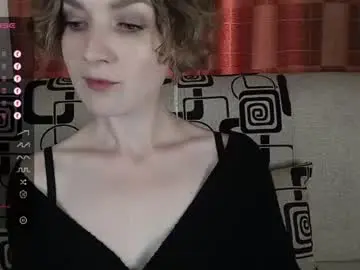 Tinawincee  live sex cam