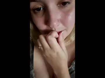 Assinadosamantha  live sex cam