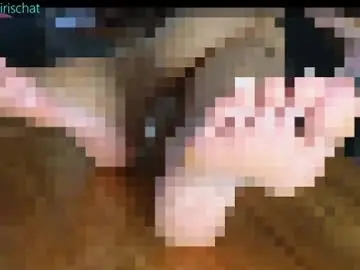 Bigbrainbaddie  live sex cam