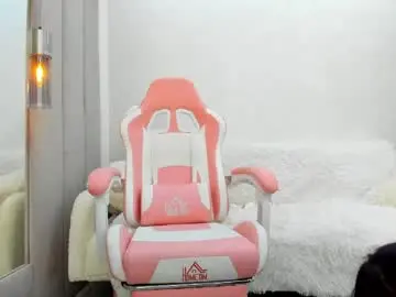 Britney_charm  live sex cam