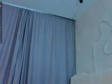 Cristicaire  live sex cam