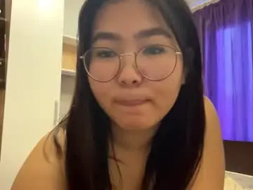 Eliatrimmell  live sex cam