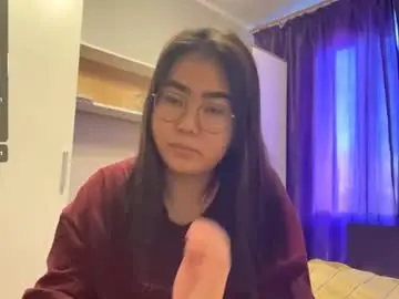 Eliatrimmell  live sex cam
