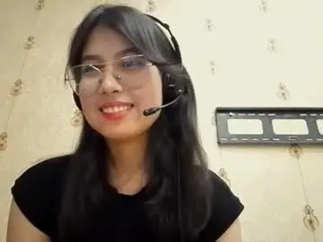 Geniaseverance  live sex cam