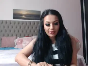 Lisa104739  live sex cam