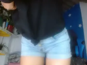 Luzzy_cam  live sex cam