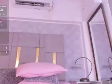 Milasaenz1  live sex cam