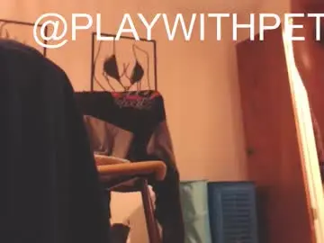 Playwithpetra  live sex cam