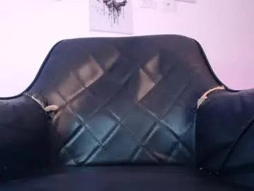 Sussi_240  live sex cam