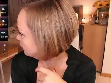 Tilly_eliot  live sex cam